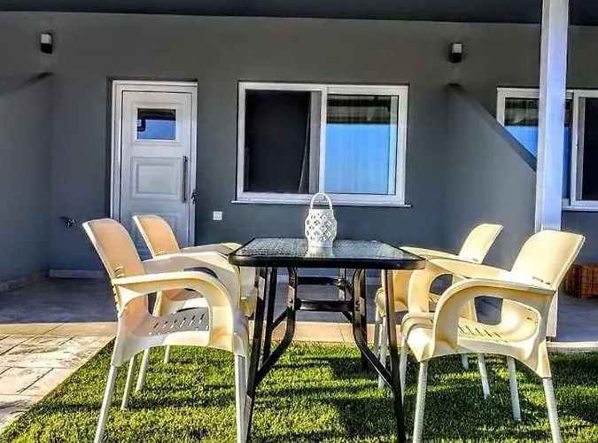 Onar By The Sea Luxurious *