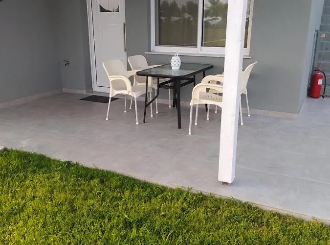 Appartamento Onar By The Sea Luxurious Flogita