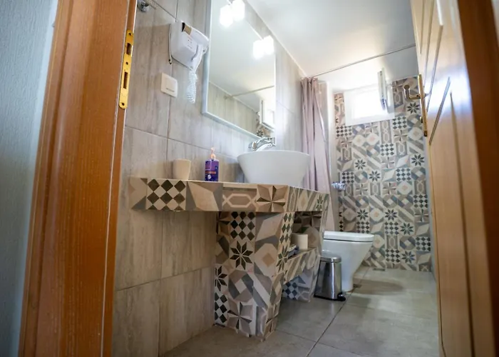 Appartamento Onar By The Sea Luxurious Flogita