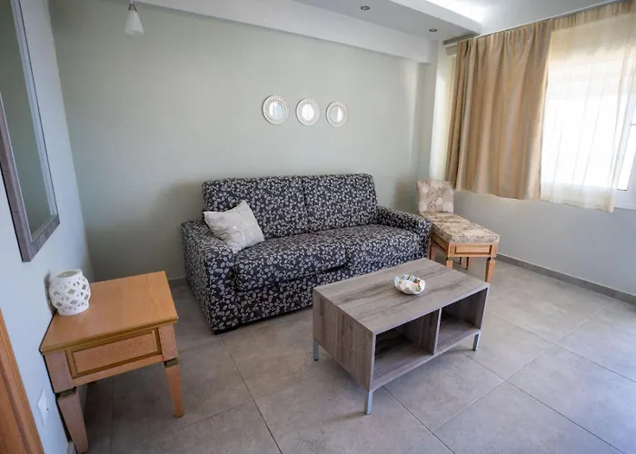 Appartamento Onar By The Sea Luxurious Flogita